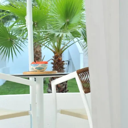 Lefko アパートホテル