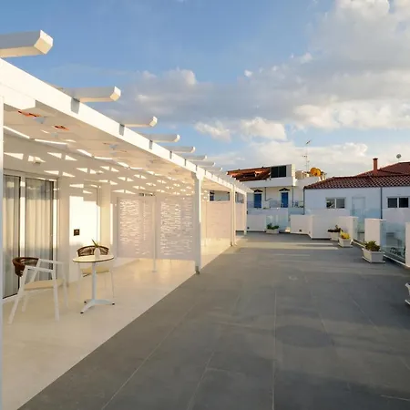 Lefko Apart-hotel *
