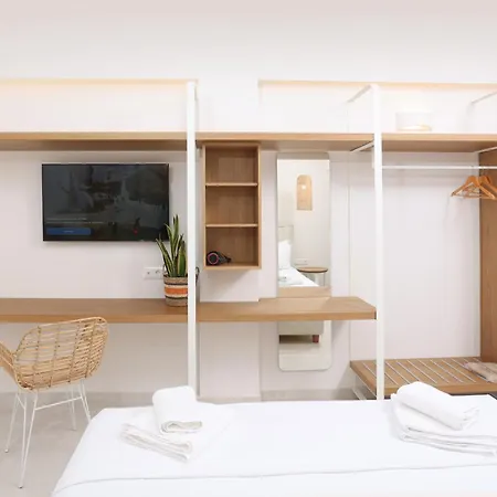 Lefko アパートホテル 4*