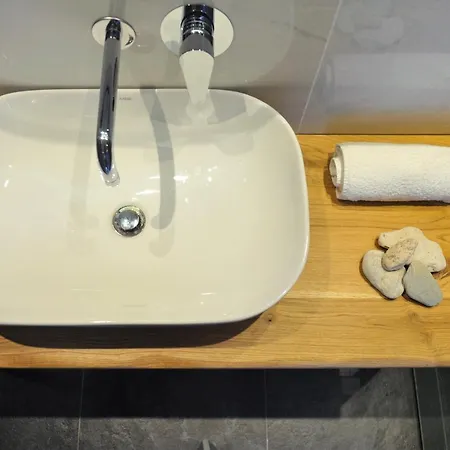 Lefko Aparthotel Hanioti