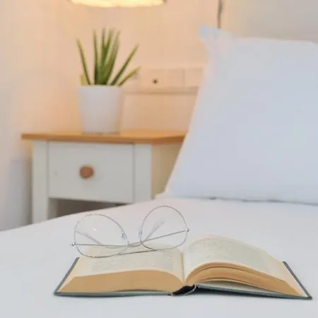 Lefko Aparthotel Hanioti