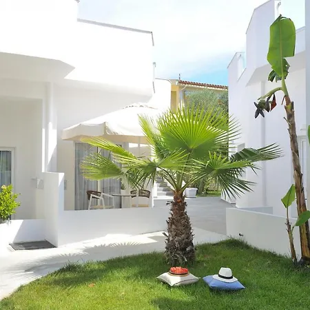 Lefko Ξενοδοχείο με διαμερίσματα 4*